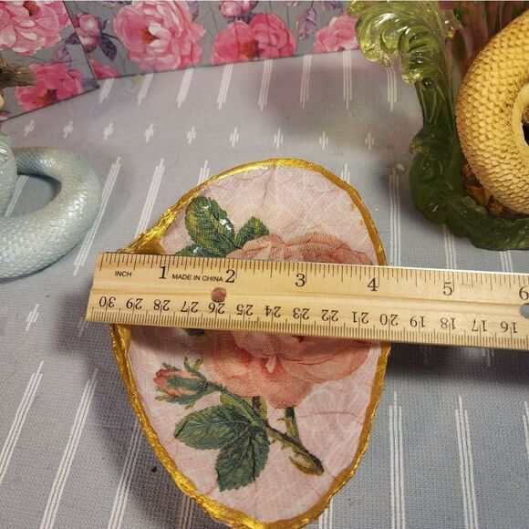 DECOUPAGE CLAM SHELL DECOUPAGE FLOWERS TRINKET DISH - Picture 9 of 10